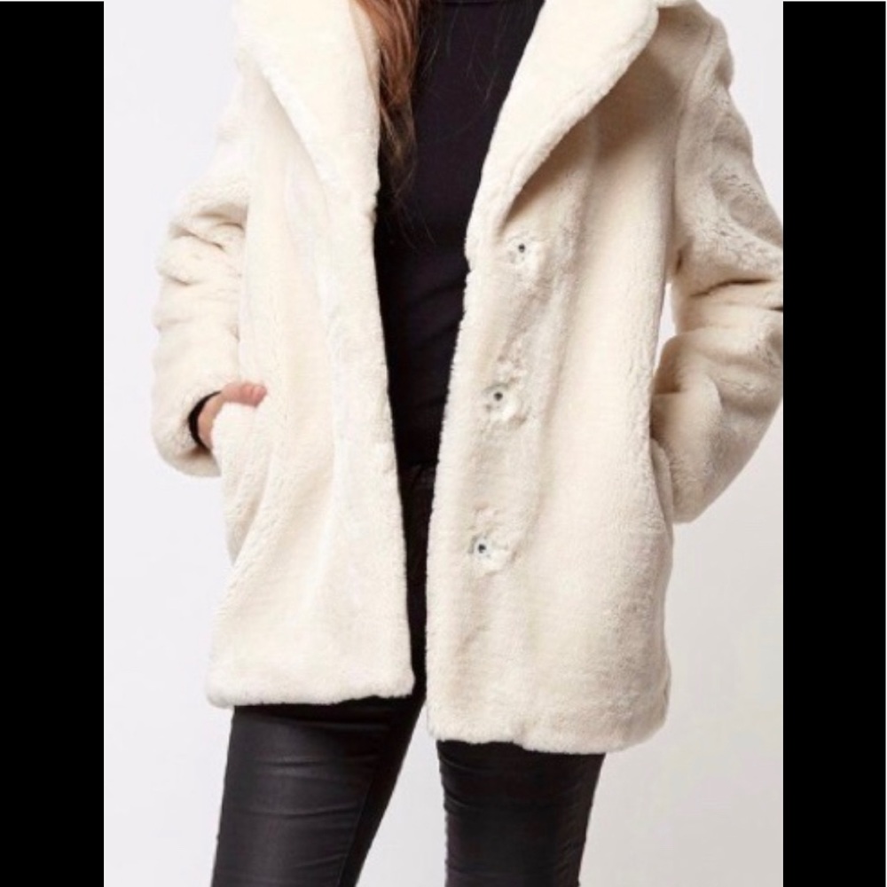 TOPSHOP Faux Fur Coat